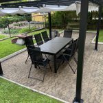 Njut av vår fina pergola